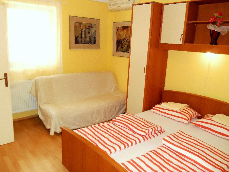Apartments Kestenovi Dvori Opatija Exterior photo