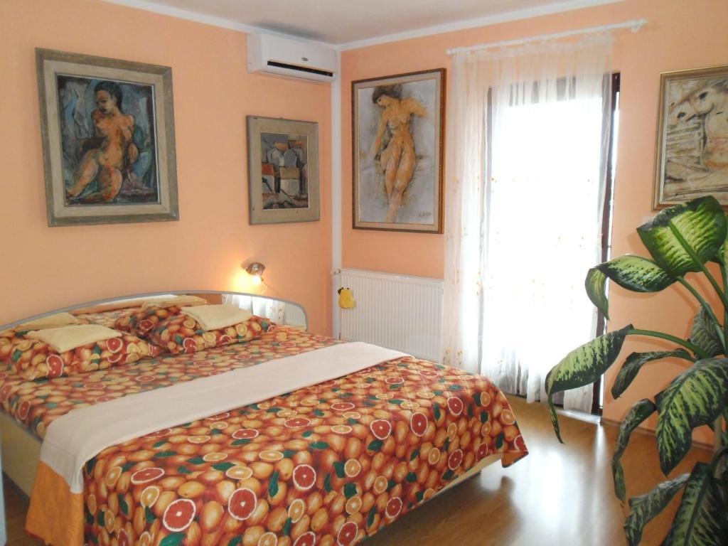 Apartments Kestenovi Dvori Opatija Room photo