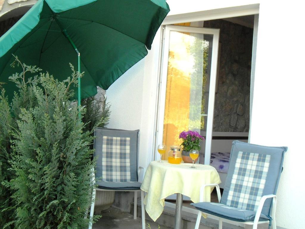 Apartments Kestenovi Dvori Opatija Room photo